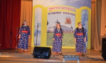 За родником белый храм