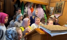 Божественная литургия, в которой приняли участие воспитанники воскресных школ Кимрского благочиния.