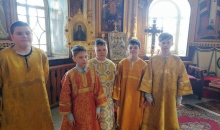 Божественная литургия, в которой приняли участие воспитанники воскресных школ Кимрского благочиния.