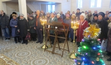 Фотографии с Рождественского богослужения в храме-часовне в честь праведных Захария и Елизаветы г. Кимры 2020 г.