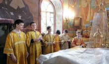 Божественная литургия, в которой приняли участие воспитанники воскресных школ Кимрского благочиния.