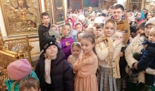 Божественная литургия, в которой приняли участие воспитанники воскресных школ Кимрского благочиния.