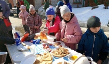 Масленичные гуляния прошли в воскресной школе Преображенского собора